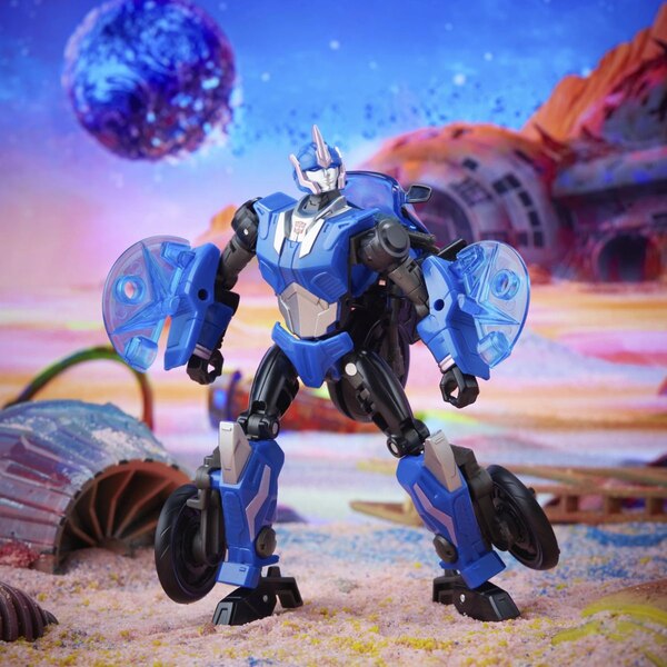 Transformers Legacy Deluxe Arcee Official Image  (6 of 53)
